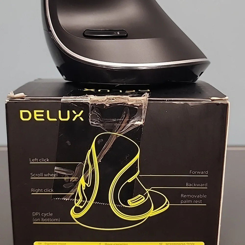 DeLUX wired Ergonomic mouse